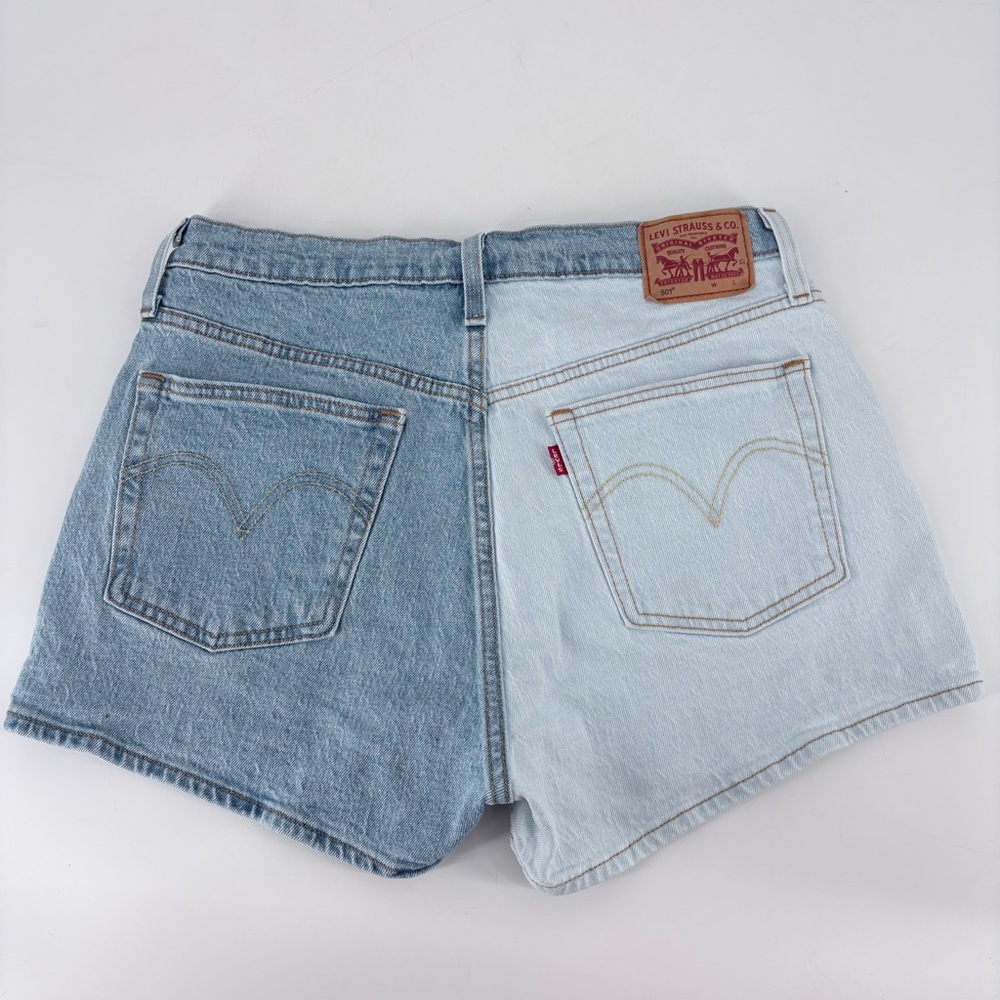 LEVI’S Women's 501 High Rise Two Tone Straight Denim
Jean Shorts - Picture 7 of 12